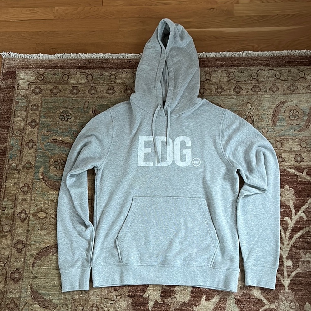Vineyard Vines Gray Graphic Hoodie - Medium